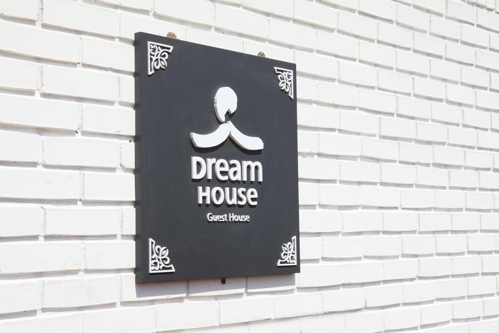 Dream House Hostel Seoel Buitenkant foto